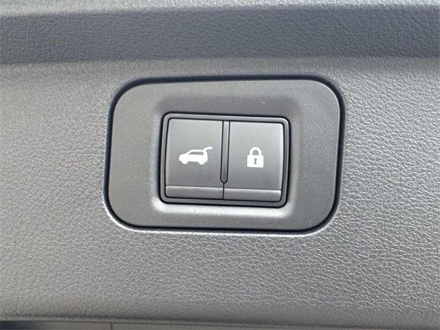 2025 Nissan Armada photo 13
