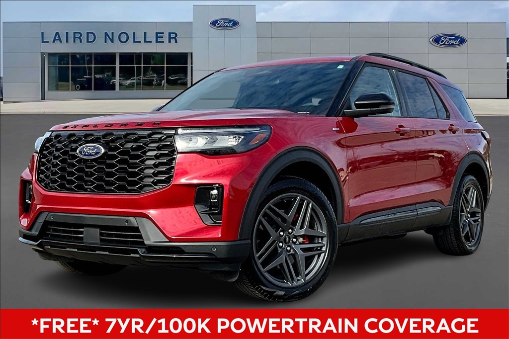 2025 Ford Explorer ST-LINE's photo