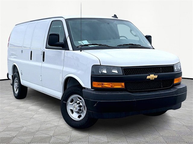 2025 Chevrolet Express Cargo Work Van's photo