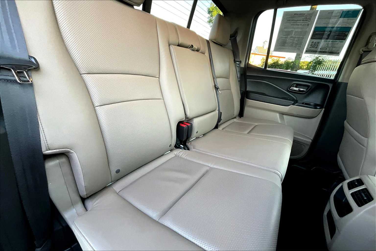 2022 Honda Ridgeline RTL photo 18