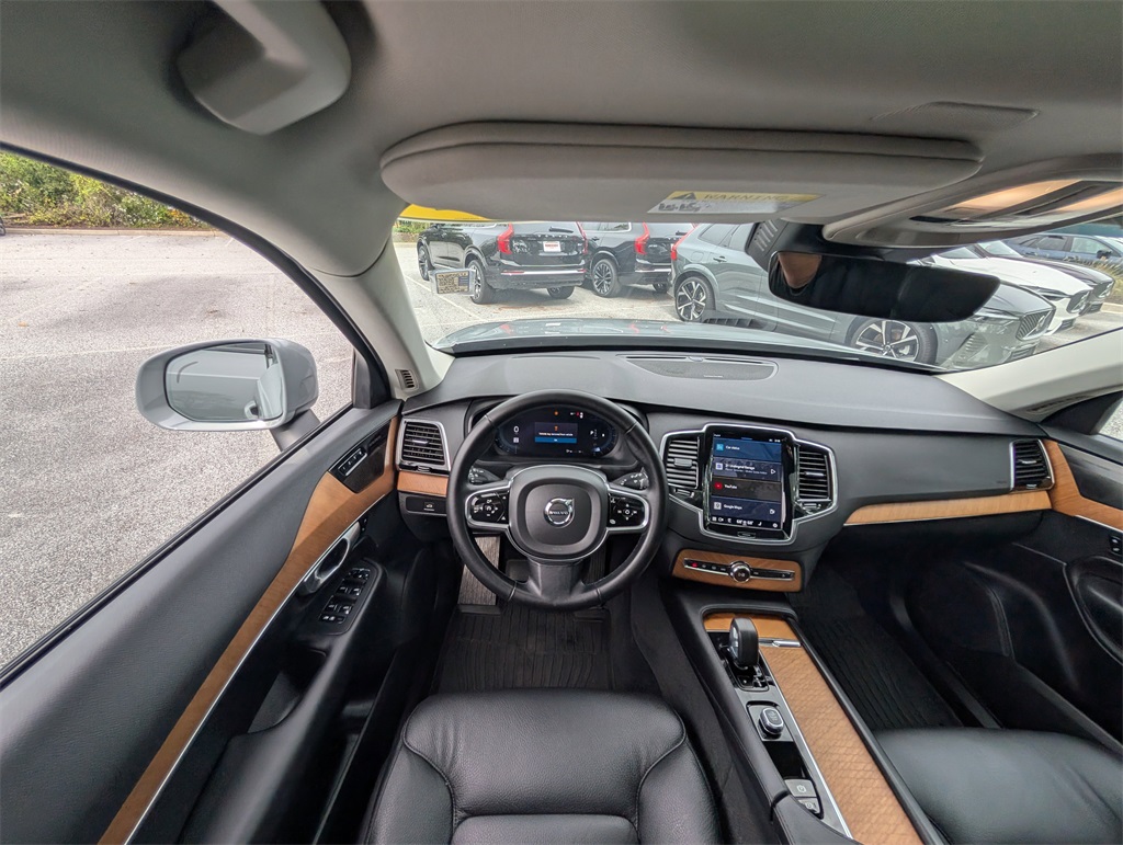 2024 Volvo XC90 Plus photo 4
