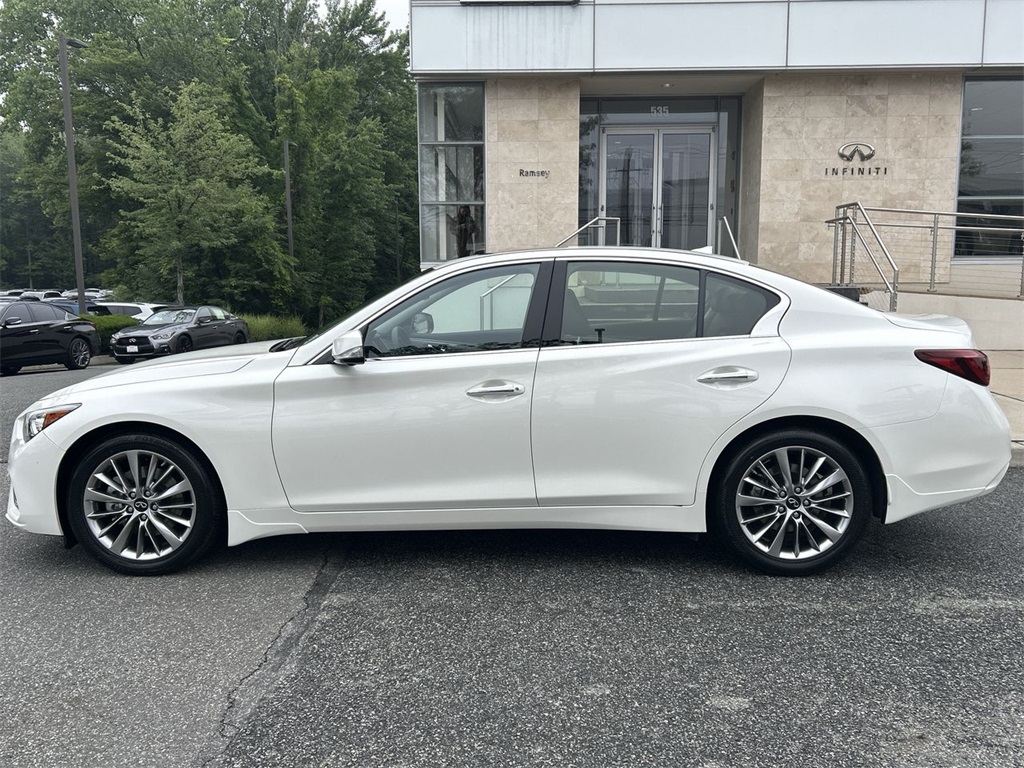2022 Infiniti Q50 LUXE photo 4