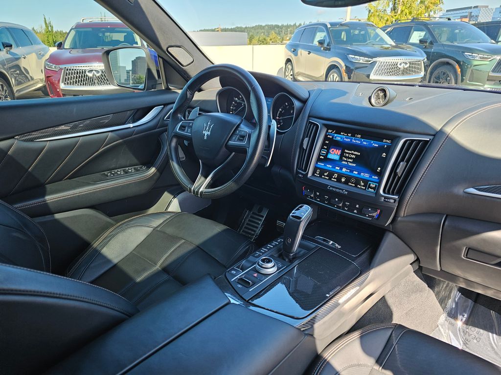 2019 Maserati Levante GranSport photo 11
