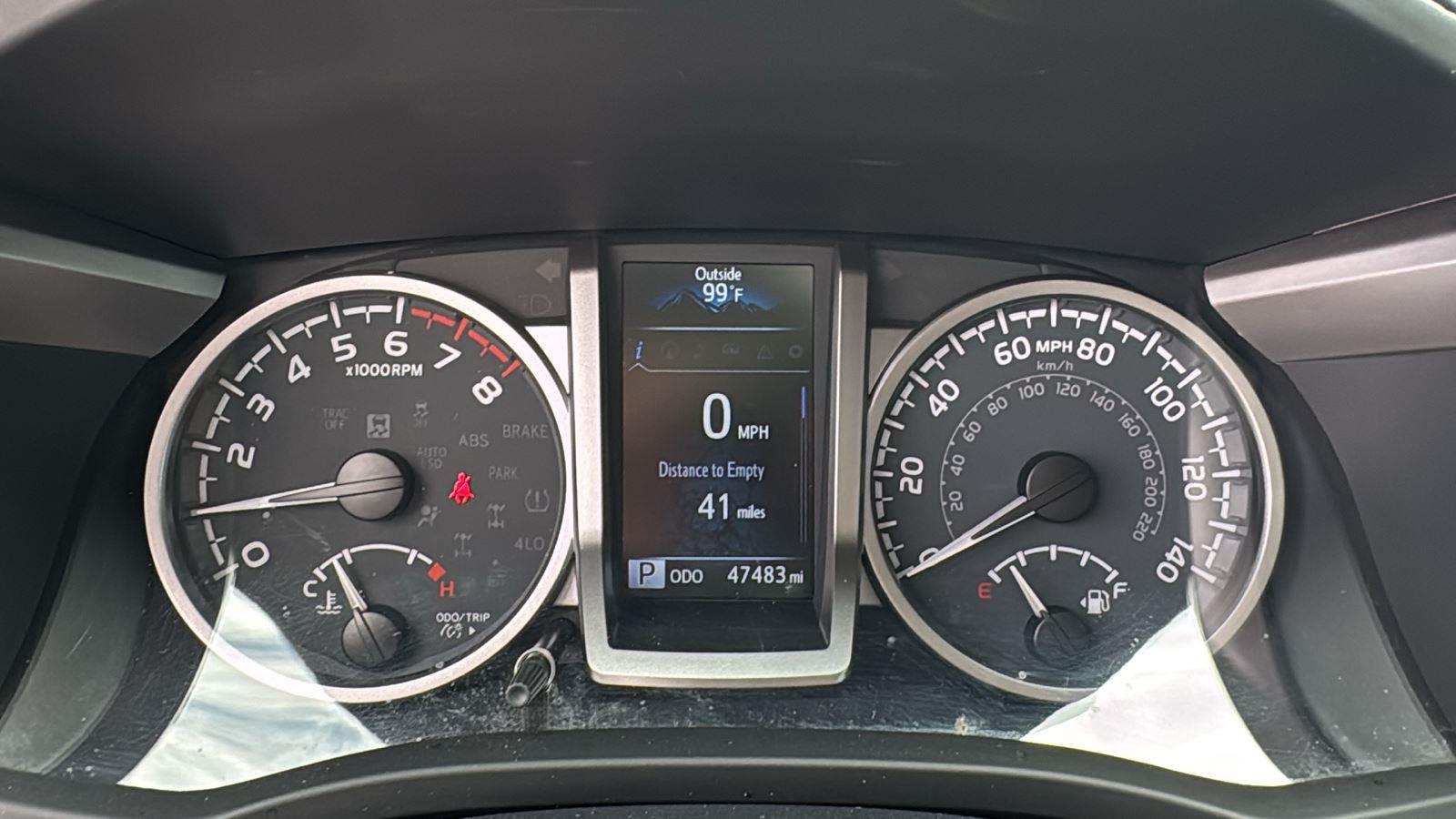 2022 Toyota Tacoma SR5 photo 13