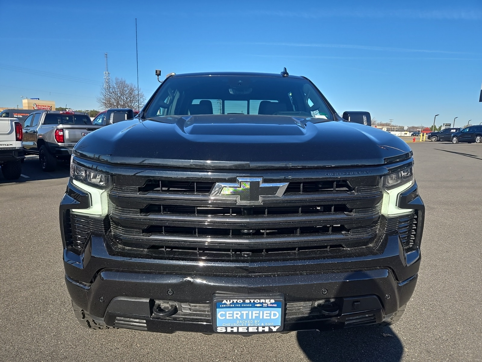 2024 Chevrolet Silverado 1500 High Country photo 2