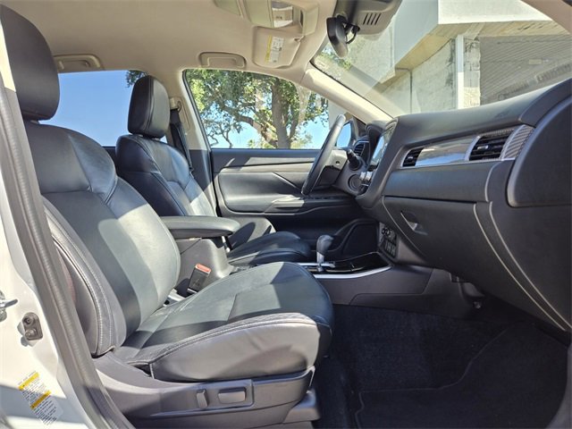 2020 Mitsubishi Outlander SEL photo 20