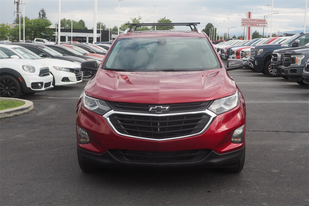 2021 Chevrolet Equinox LT photo 2