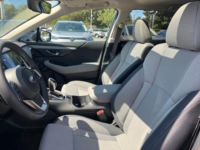 2025 Subaru Outback Premium photo 2