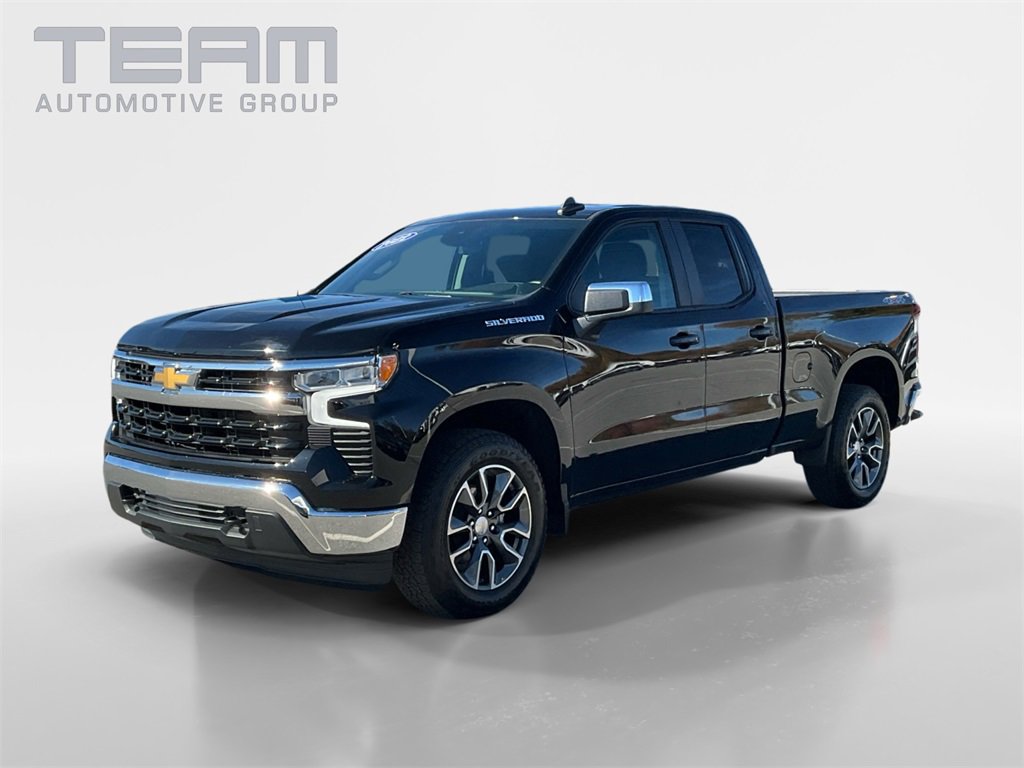 2022 Chevrolet Silverado 1500 LT photo 3