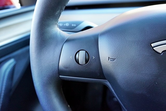 Used 2023 Red Tesla Long Range image 33