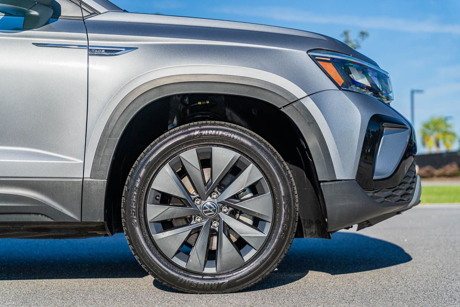 2024 Volkswagen Taos S photo 5