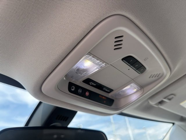 2018 Chevrolet Traverse Cloth photo 37