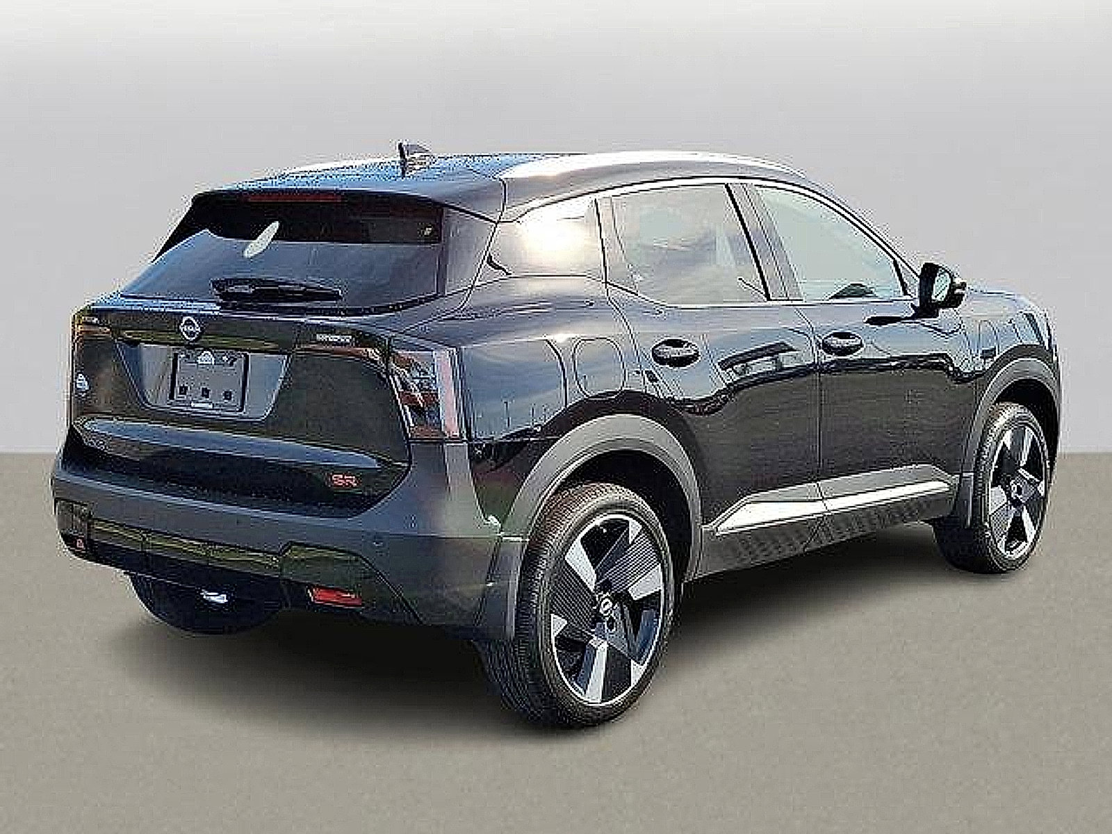 2025 Nissan Kicks SR photo 3