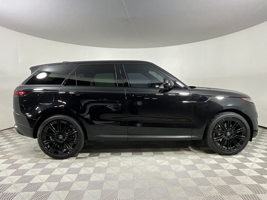 2024 Land Rover Range Rover Sport SE photo 4