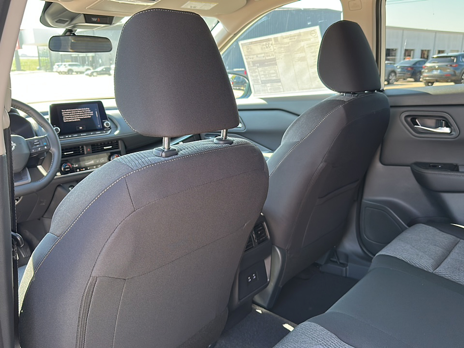 2026 Nissan Rogue SV photo 3