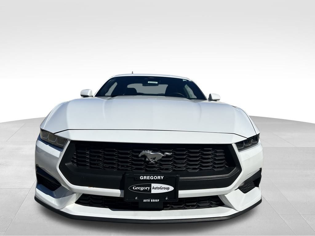 2024 Ford Mustang EcoBoost photo 2