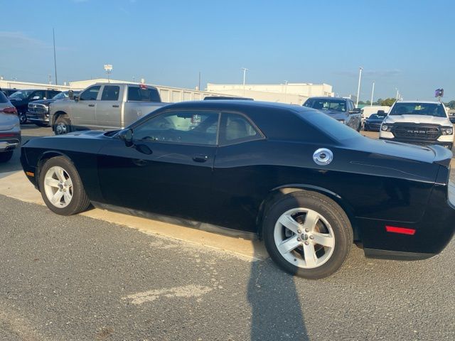 2012 Dodge Challenger SXT photo 7