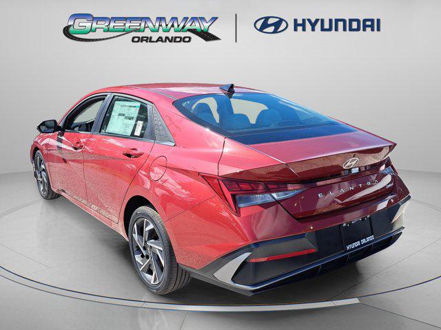 2025 Hyundai Elantra Limited photo 3