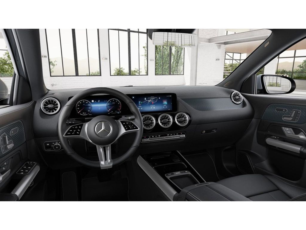 2026 Mercedes Benz GLA 250 photo 3