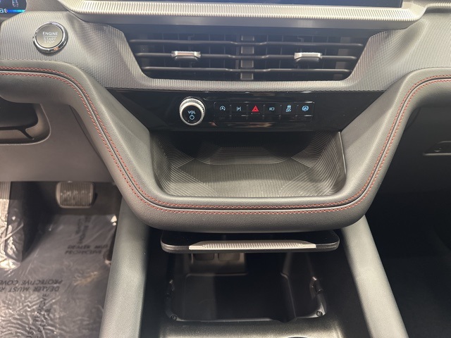 2025 Ford Explorer ST-Line photo 16
