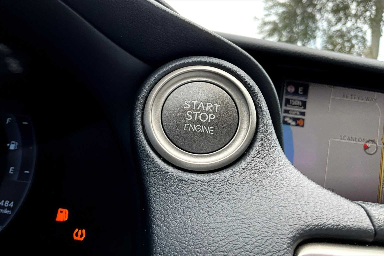 2020 Lexus IS 300 F SPORT photo 33