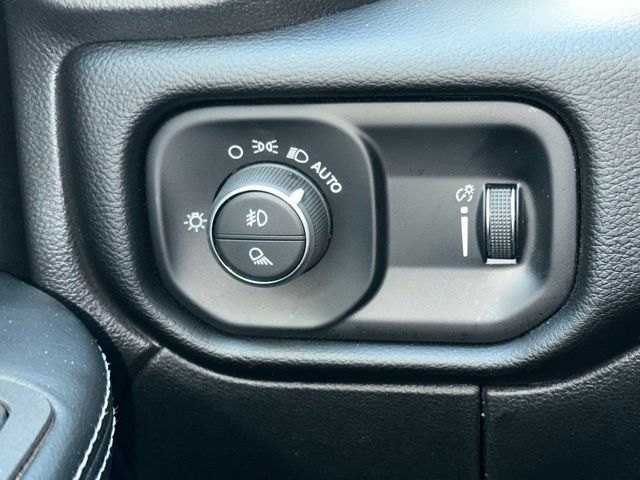 2025 Ram 2500 Big Horn photo 17