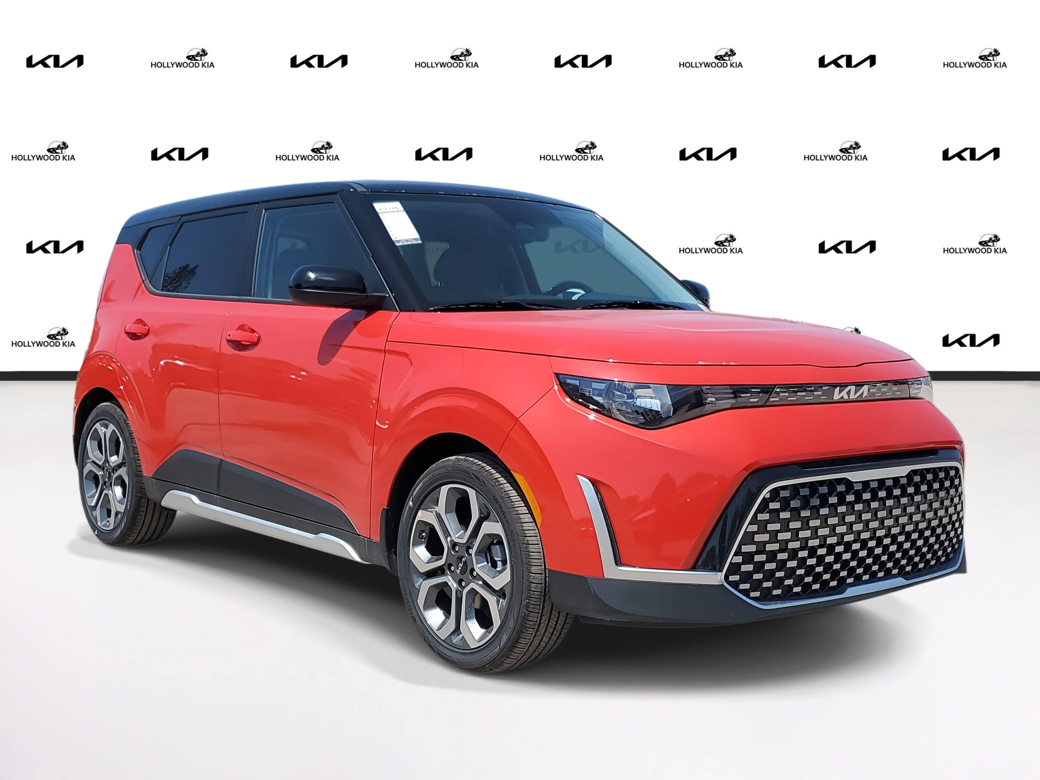 2025 Kia Soul EX's photo