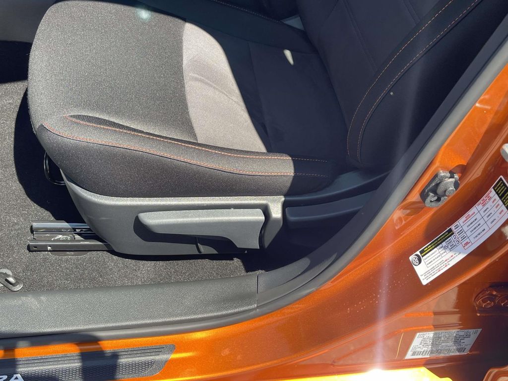 2025 Nissan Sentra SR photo 15