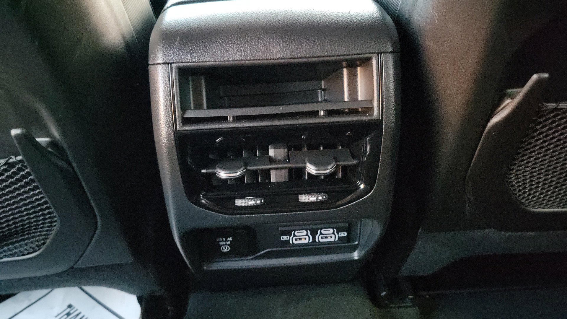 Used 2025 Diamond Black Crystal Pearlcoat Jeep Altitude X image 11