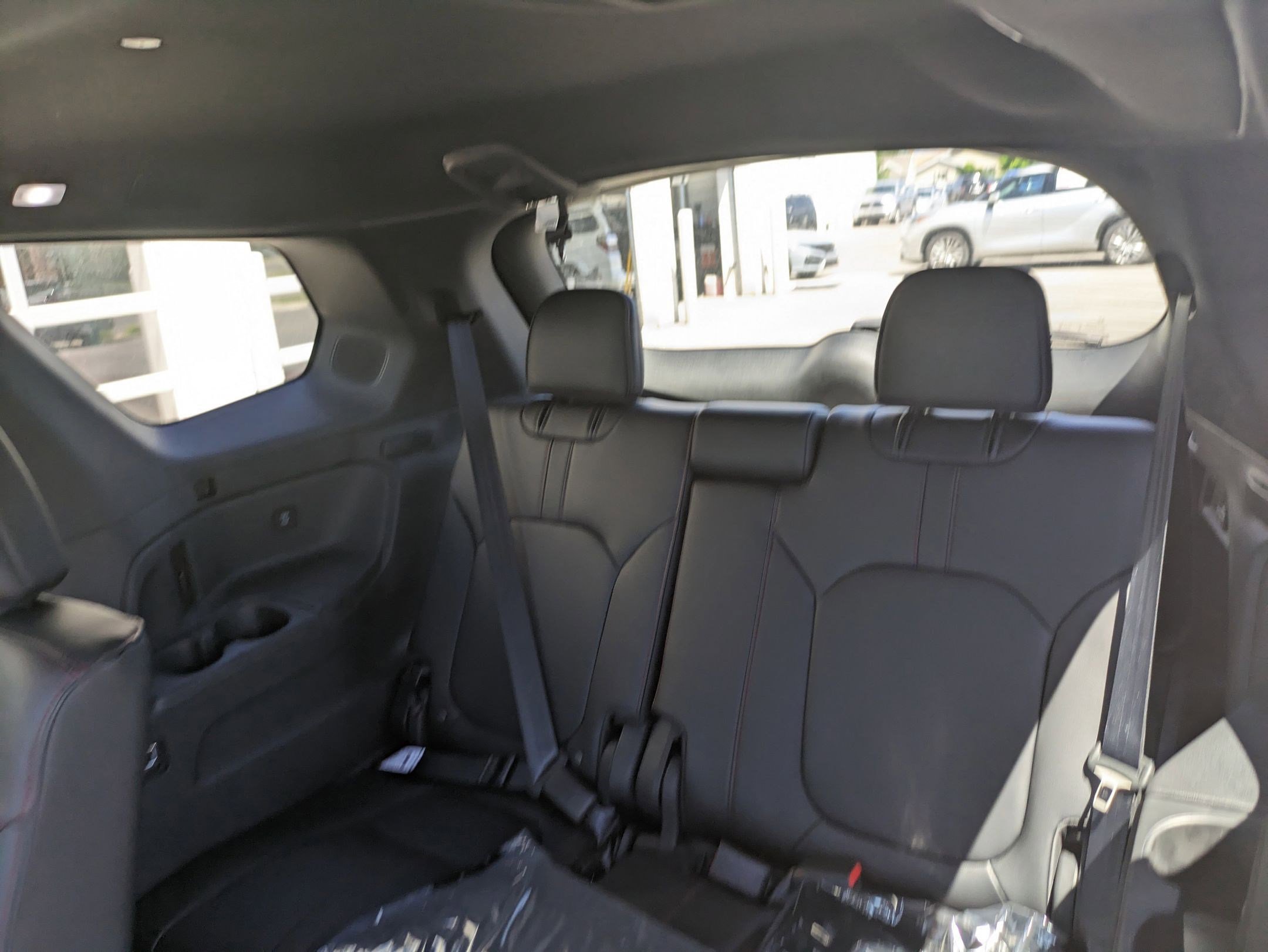 2025 Honda Pilot Black Edition photo 13