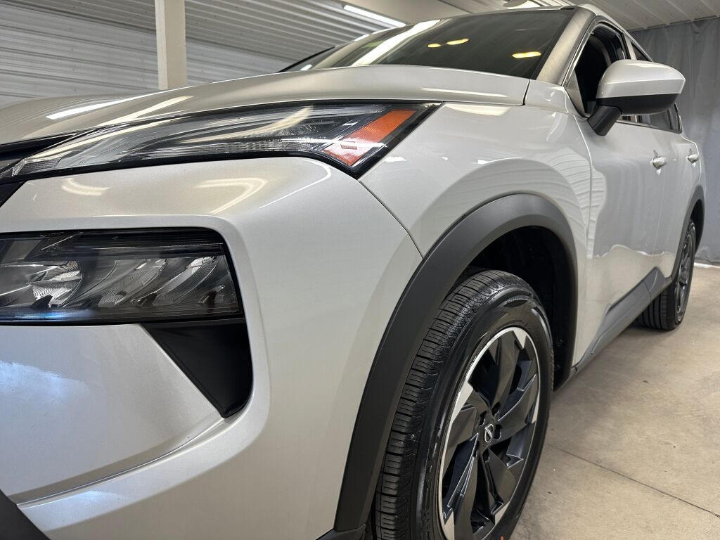 2024 Nissan Rogue SV photo 28