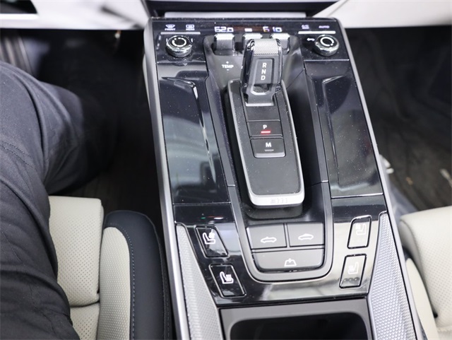 2025 Porsche 911 photo 19