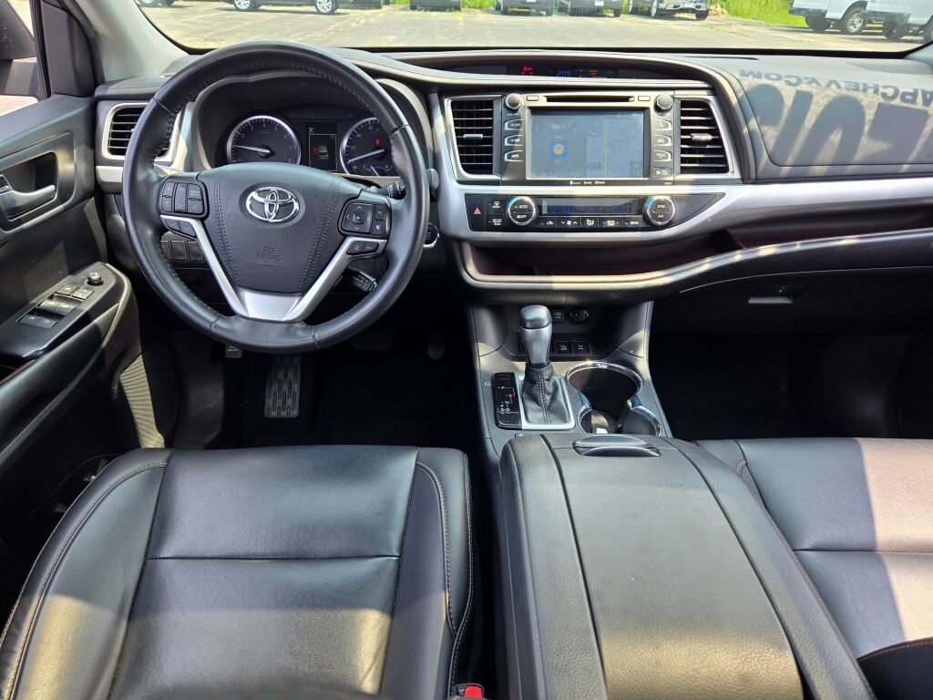 2019 Toyota Highlander XLE photo 18