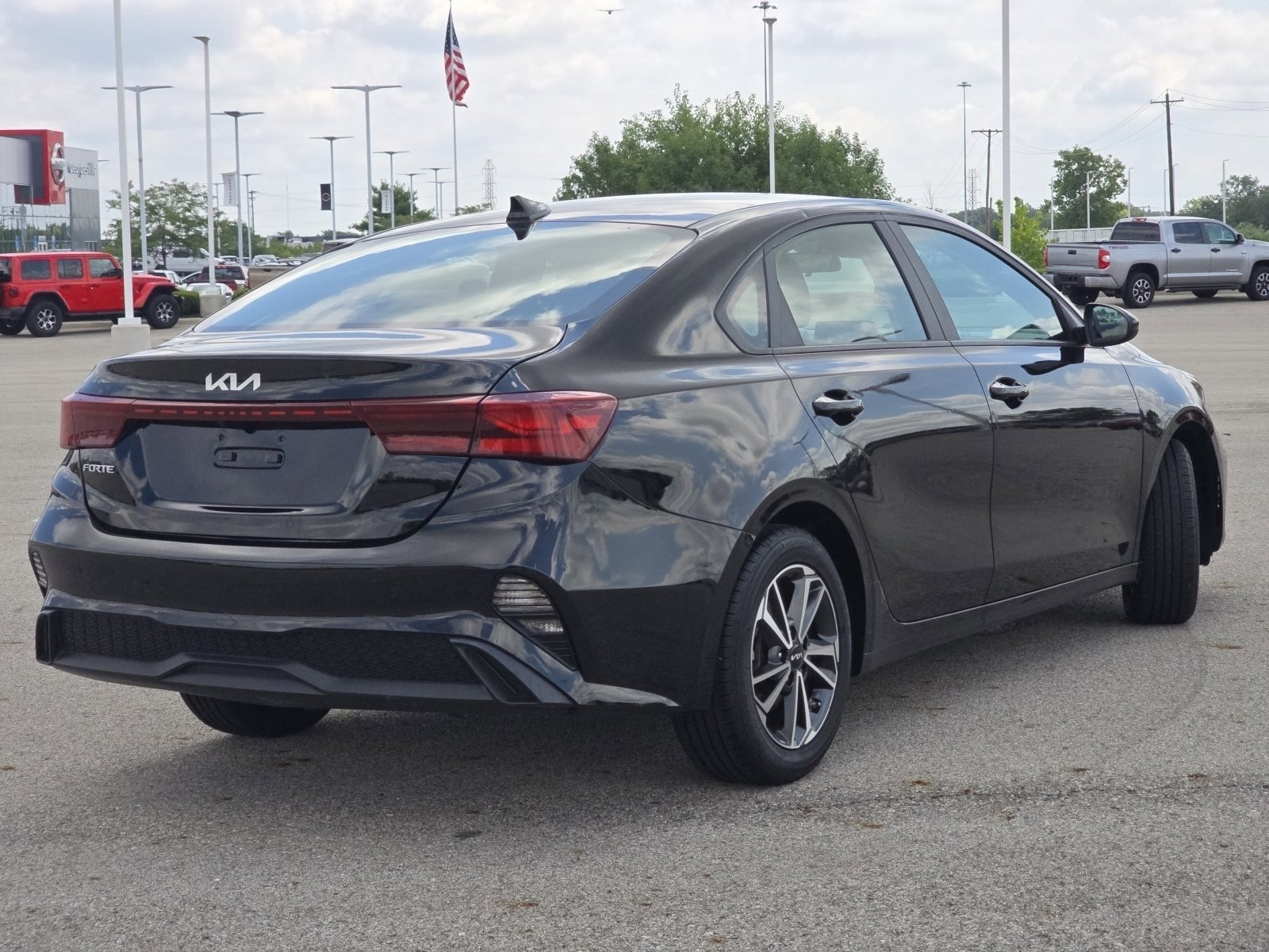 2023 Kia Forte LXS photo 17