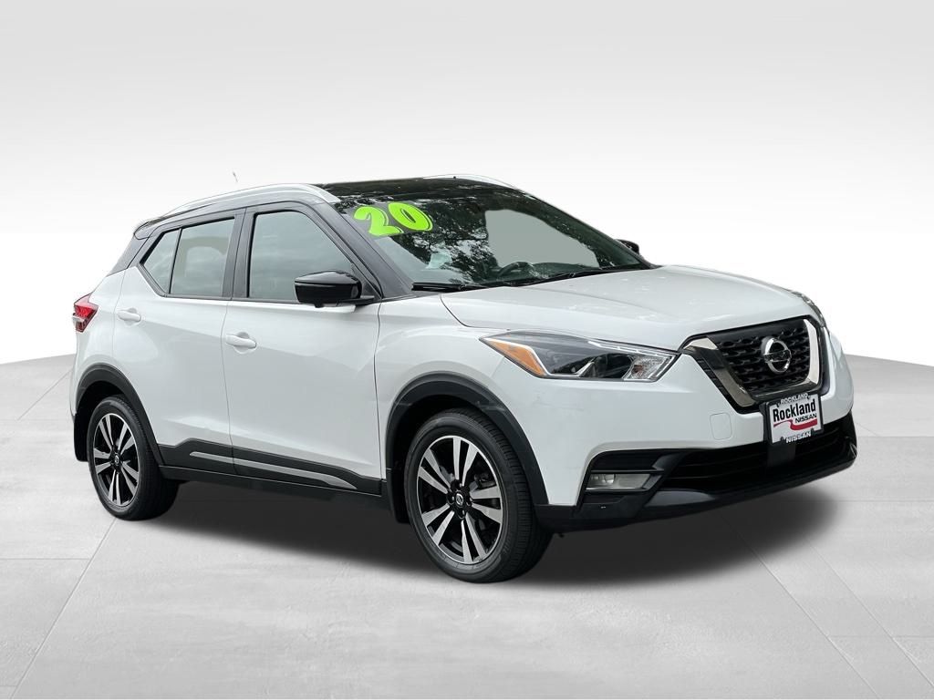 2020 Nissan Kicks SR photo 3