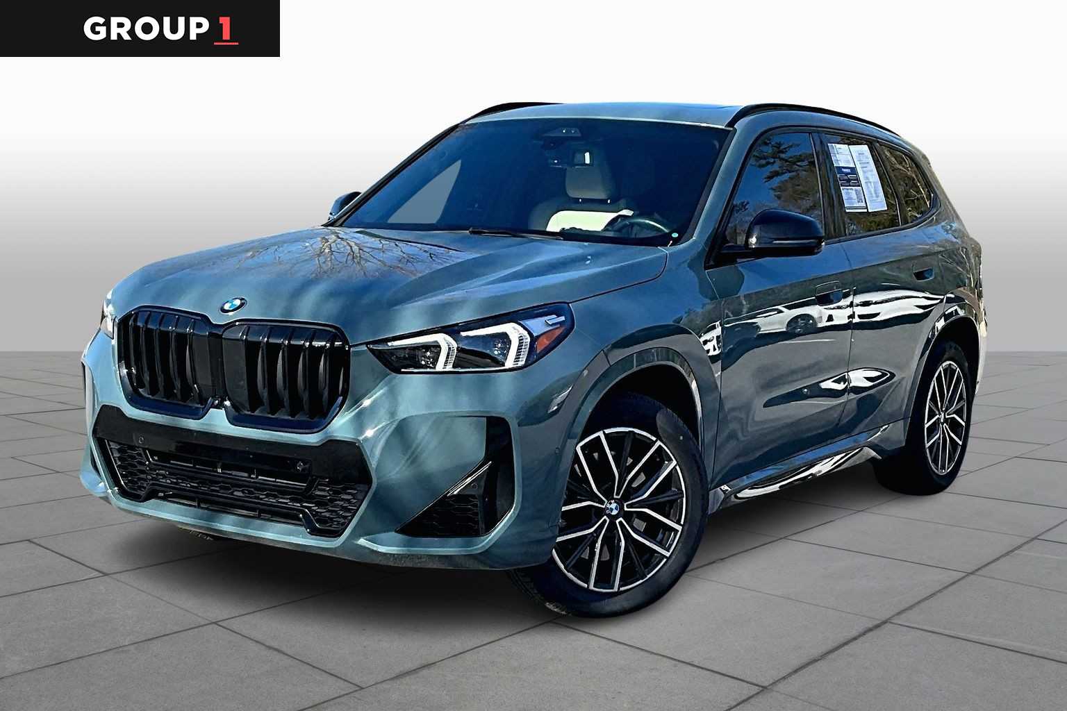 2023 BMW X1 28i's photo