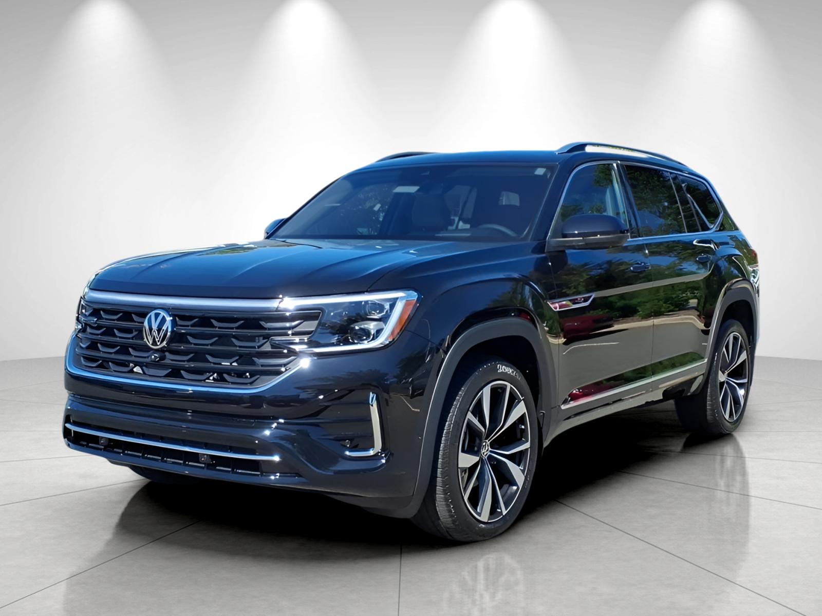 2026 Volkswagen Atlas SEL Premium R-Line's photo