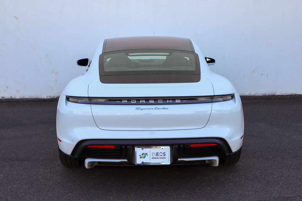 2020 Porsche Taycan Turbo photo 17