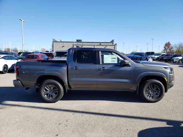 2025 Nissan Frontier Crew Cab SV photo 9