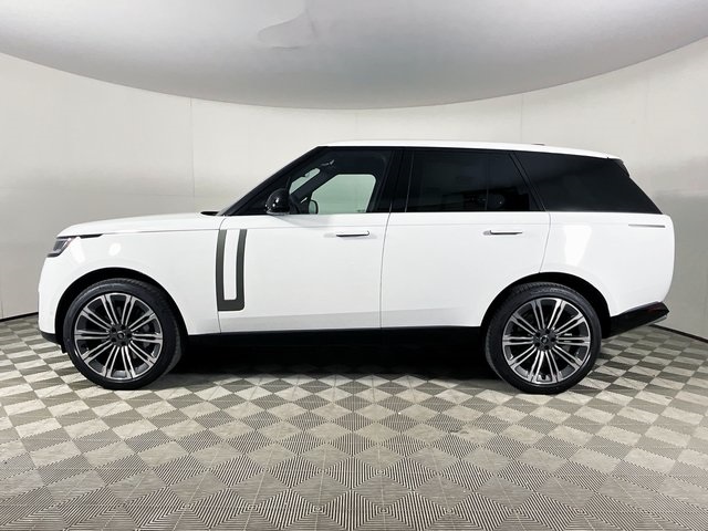 2025 Land Rover Range Rover SE photo 2