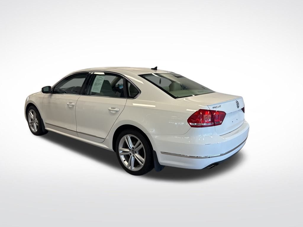 2014 Volkswagen Passat V6 SEL Premium photo 13