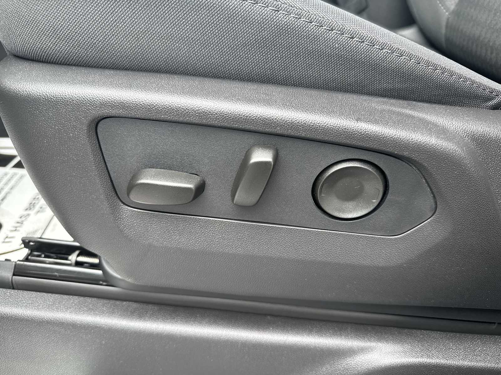 2026 Chevrolet Silverado 1500 RST photo 11