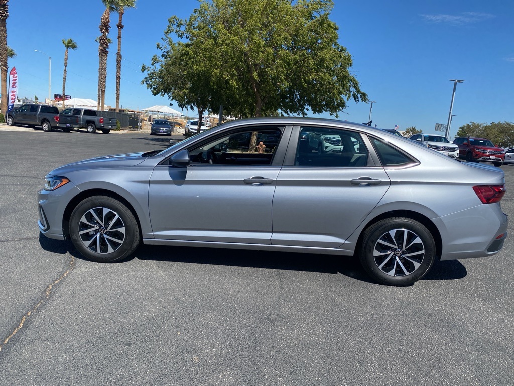 2025 Volkswagen Jetta 1.5T S photo 4