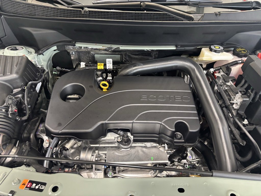 2026 Chevrolet Equinox LT photo 2