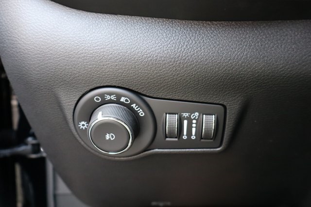2026 Jeep Compass Limited Altitude photo 11