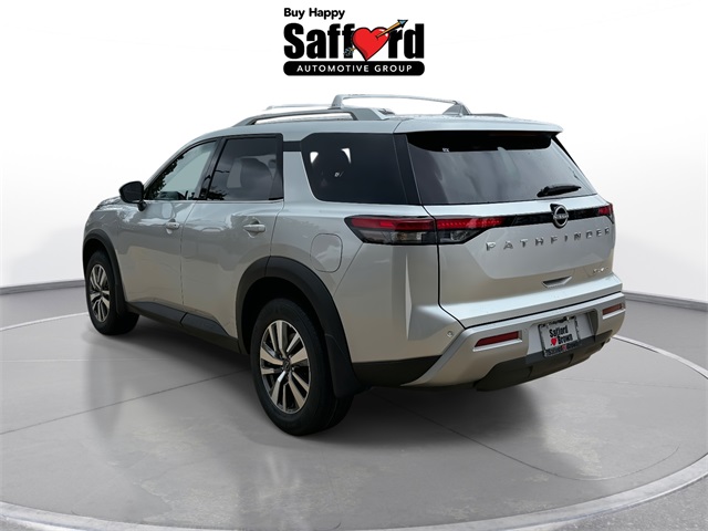 2025 Nissan Pathfinder SL photo 4