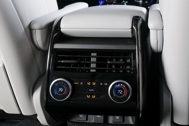 2023 Land Rover Range Rover Sport SE photo 12