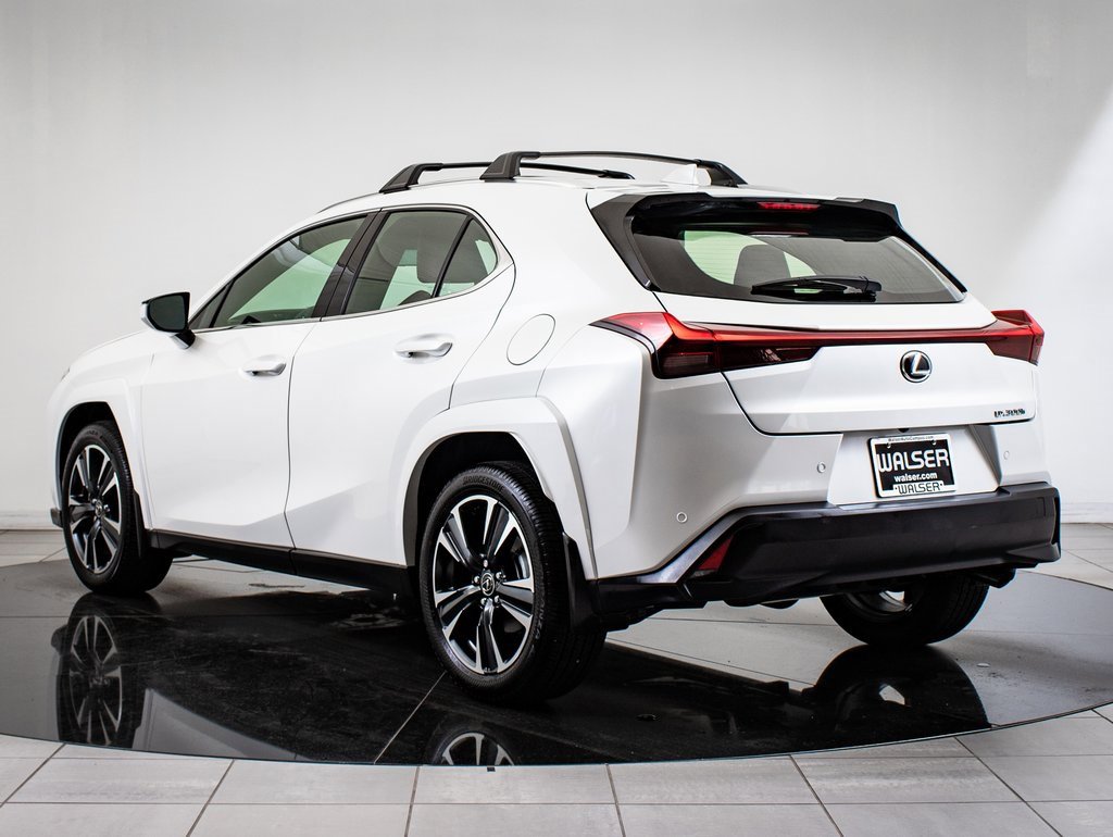 2025 Lexus UX Premium photo 6