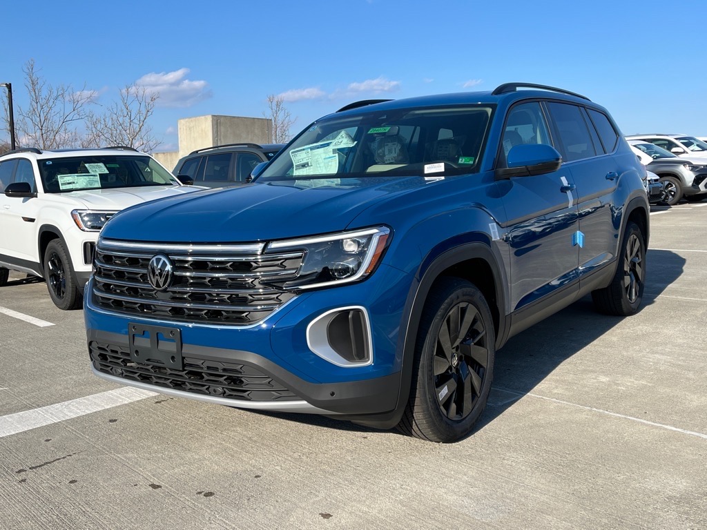 2025 Volkswagen Atlas SE Technology photo 4