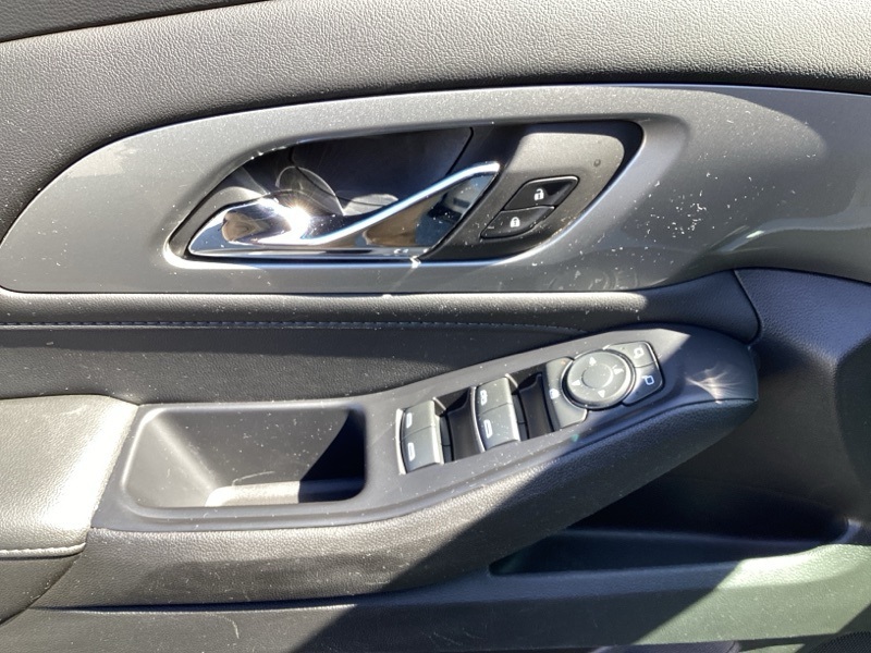 2022 Chevrolet Traverse Cloth photo 17